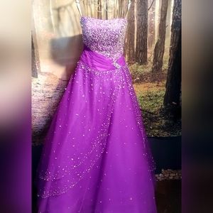 ❤Gorgeous Tiffany Designs Gown❤